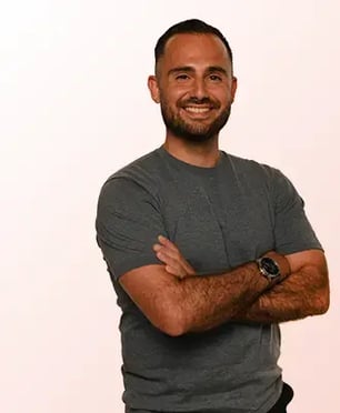 Cem Oranje Rechts